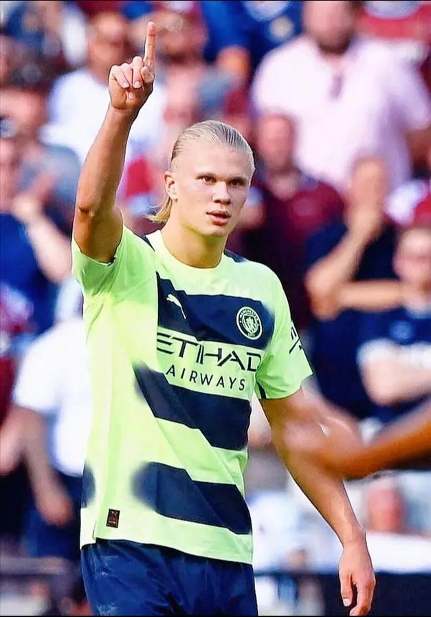 佩杜拉：尤文冬窗想补强中场、右后卫、中卫，已瞄准多名球员（佩杜拉：尤文冬窗锁定多名引援目标，重点补强中场、右后卫与中卫）